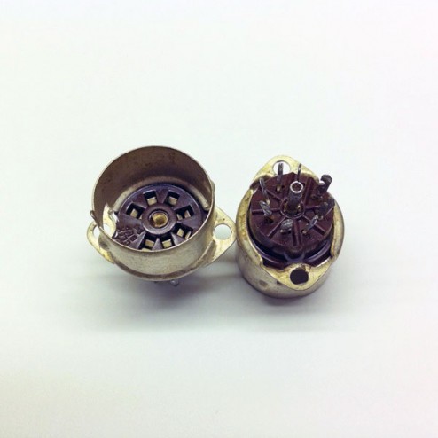 7 Pin B7G Ediswan Skirted Brown Plastic Socket